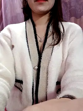 Snapshot of CherryBeii chatting on October 22, 2025, 3:22 pm CherryBeii online show from October 22, 2025, 3:22 pm