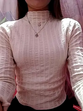 CherryBeii online show from February 3, 2026, 2:32 am