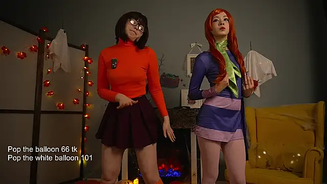 Snapshot of Ruminelle chatting on November 10, 2025, 12:10 pm Ruminelle online show from November 10, 2025, 12:10 pm