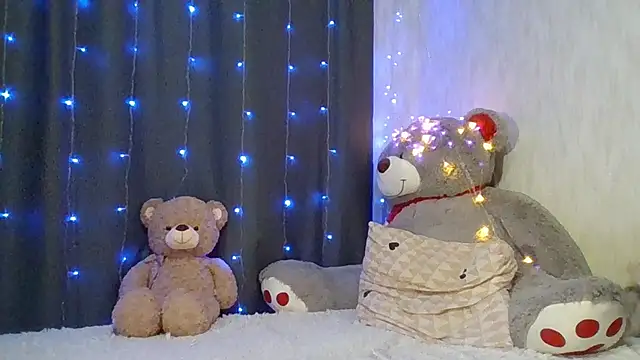Snapshot of Nancy_Luna chatting on October 23, 2025, 9:35 pm Nancy Luna online show from October 23, 2025, 9:35 pm