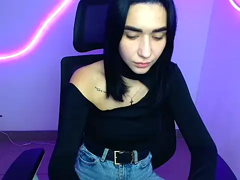 Bella Night4 online show from October 3, 2025, 6:20 pm