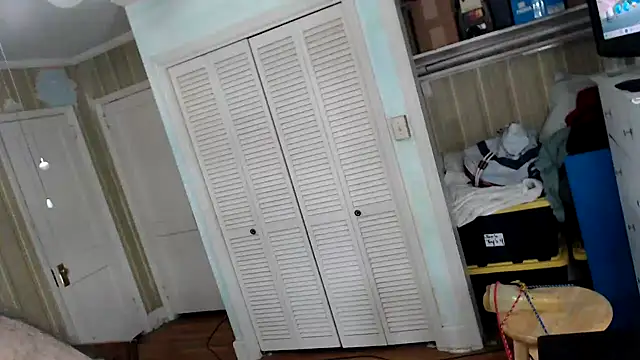 Snapshot of bullmusclejoe chatting on December 5, 2025, 3:43 pm bullmusclejoe online show from December 5, 2025, 3:43 pm