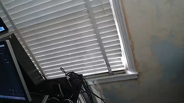 Snapshot of bullmusclejoe chatting on November 9, 2025, 3:05 pm bullmusclejoe online show from November 9, 2025, 3:05 pm