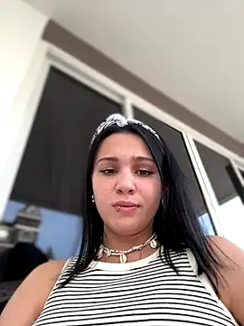 Snapshot of VendiMur chatting on November 23, 2025, 1:59 am VendiMur online show from November 23, 2025, 1:59 am