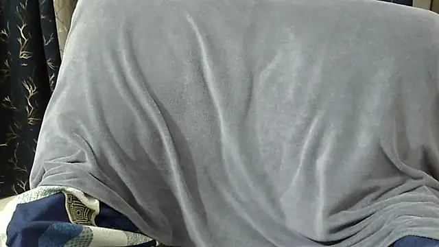 Riva arora01 online show from April 8, 2026, 12:06 pm