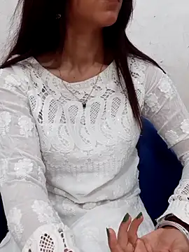Snapshot of siya_rani67 chatting on May 5, 2026, 6:49 am siya rani67 online show from May 5, 2026, 6:49 am