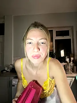 CheekyChelseaX online show from October 31, 2025, 7:54 pm