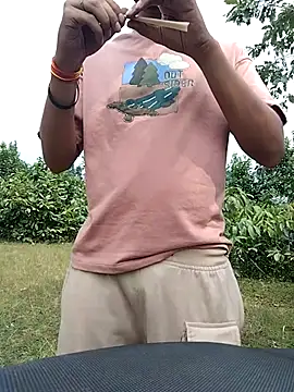 7incpink online show from October 20, 2025, 6:04 am