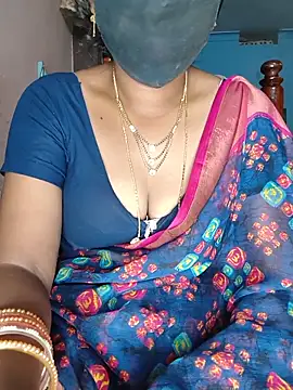 Snapshot of SindhuHappy chatting on June 4, 2026, 11:42 pm SindhuHappy online show from June 4, 2026, 11:42 pm