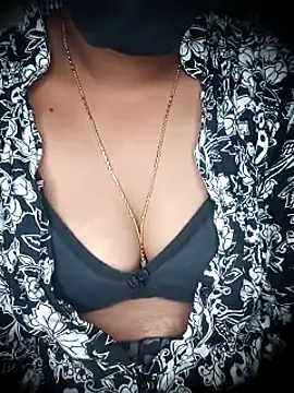 Snapshot of SindhuHappy chatting on September 18, 2025, 3:04 pm SindhuHappy online show from September 18, 2025, 3:04 pm