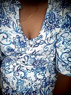 Snapshot of SindhuHappy chatting on September 15, 2025, 9:21 am SindhuHappy online show from September 15, 2025, 9:21 am