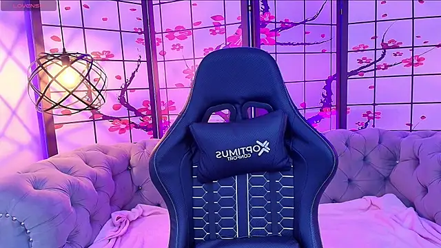 Snapshot of Sweet_1Angel chatting on November 13, 2025, 11:47 am Sweet 1Angel online show from November 13, 2025, 11:47 am