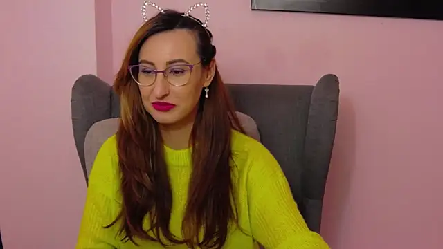 Snapshot of LysAd chatting on November 19, 2025, 4:18 pm LysAd online show from November 19, 2025, 4:18 pm