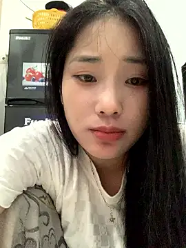 Snapshot of LylyBaby1888 chatting on January 9, 2026, 1:45 am LylyBaby1888 online show from January 9, 2026, 1:45 am
