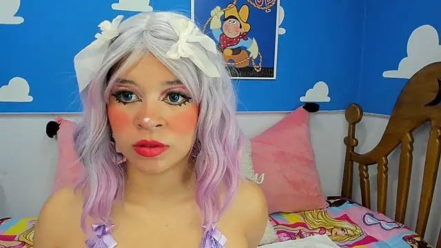 miss  evolet online show from November 8, 2025, 11:03 am