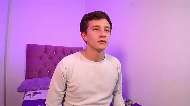 mae nathan  online show from December 1, 2025, 6:25 am