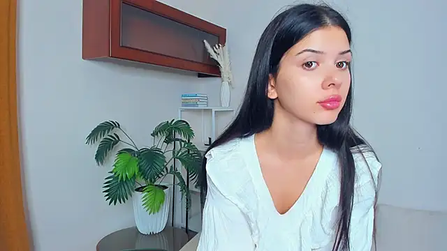 JoCauterucci online show from September 21, 2025, 7:02 am