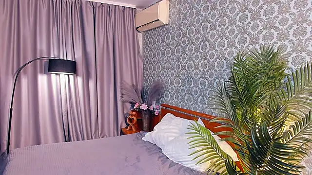 Snapshot of exposed_lizzy chatting on November 29, 2025, 8:53 pm exposed lizzy online show from November 29, 2025, 8:53 pm