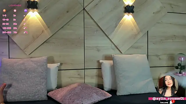 aylin rousse online show from October 27, 2025, 7:37 pm