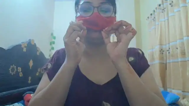 Elena cruz5 online show from March 26, 2026, 7:12 pm