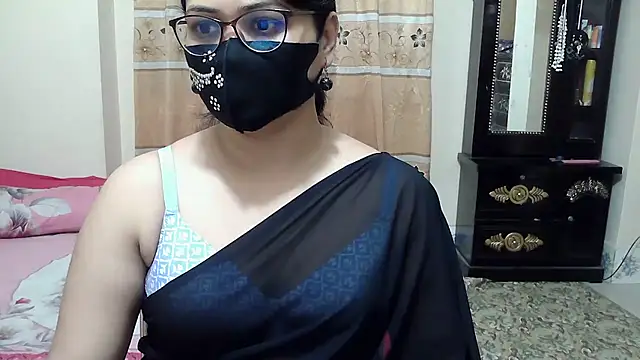 Elena cruz5 online show from December 16, 2025, 2:43 pm