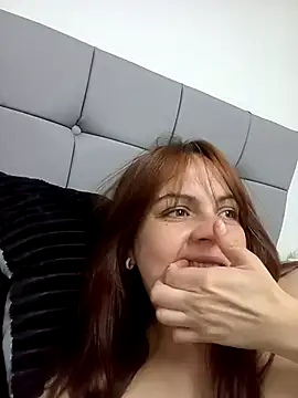 CARITOMIO online show from November 10, 2025, 11:43 pm