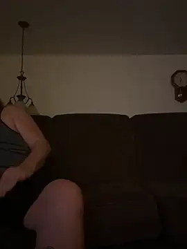 Stephanie1984 online show from April 19, 2026, 2:34 am