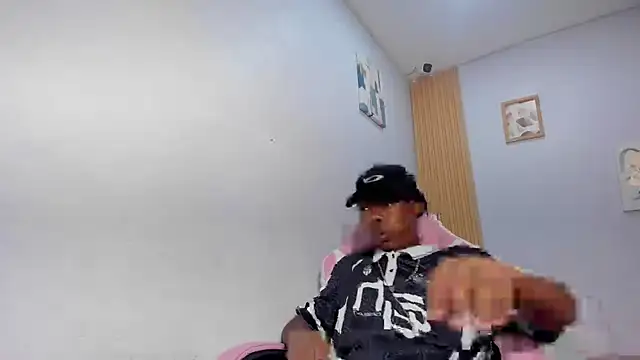 Jax Maliq online show from November 12, 2025, 2:37 am