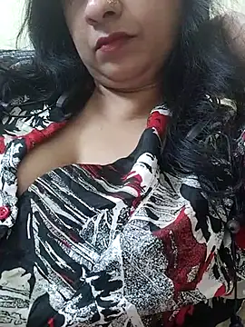 Janvi -Love online show from September 17, 2025, 5:37 pm