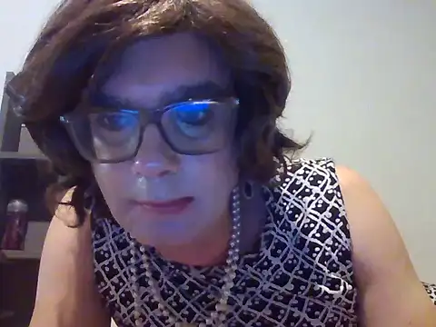 Snapshot of Nady79xxx chatting on November 2, 2025, 12:15 am Nady79xxx online show from November 2, 2025, 12:15 am