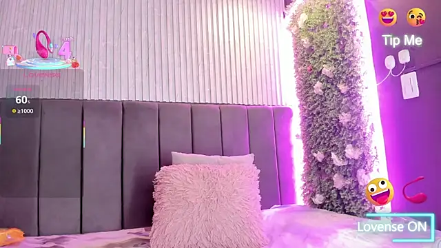 Snapshot of Skarlett_hot_ chatting on November 27, 2025, 8:42 pm Skarlett hot online show from November 27, 2025, 8:42 pm