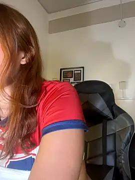 Snapshot of RedVelvet_Dream chatting on November 7, 2025, 4:50 am RedVelvet Dream online show from November 7, 2025, 4:50 am