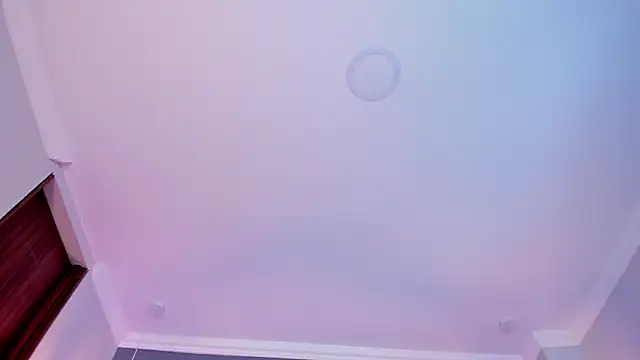 Nina Ford online show from December 19, 2025, 3:21 am