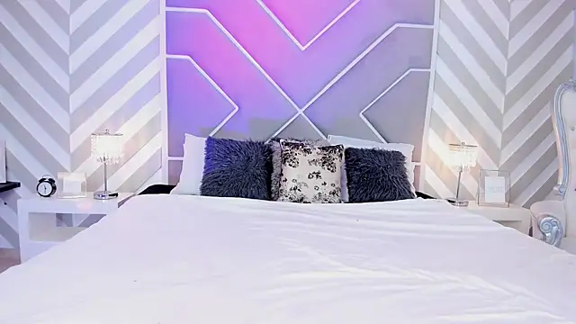 MissMahala  online show from November 5, 2025, 7:39 pm