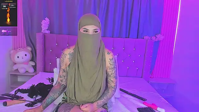 Nayla-Mouna online show from June 2, 2026, 7:58 pm