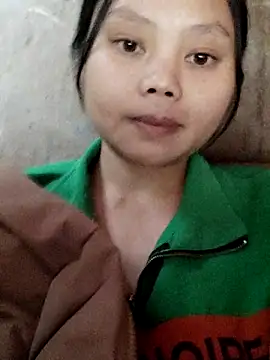 omiu-baby online show from December 18, 2025, 1:11 am