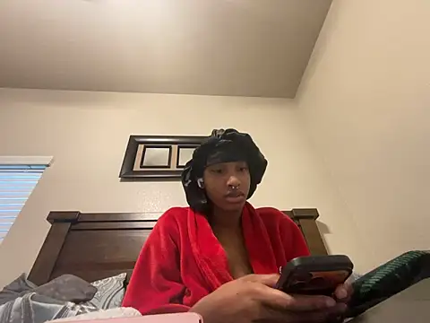 Brooke012 online show from May 28, 2026, 6:47 pm