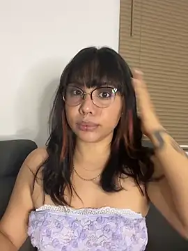 P A U L I N A  online show from February 7, 2026, 3:03 am