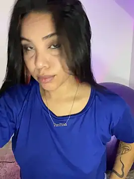 P A U L I N A  online show from September 25, 2025, 3:23 am