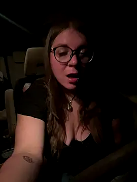 Snapshot of adventuresinsky chatting on September 15, 2025, 5:08 am adventuresinsky online show from September 15, 2025, 5:08 am