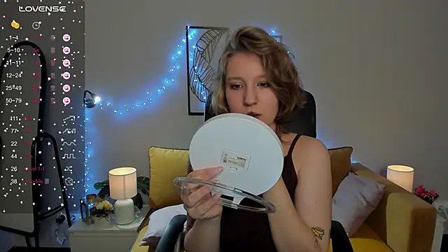 Snapshot of Hailey_Foxy chatting on September 26, 2025, 8:54 am Hailey Foxy online show from September 26, 2025, 8:54 am