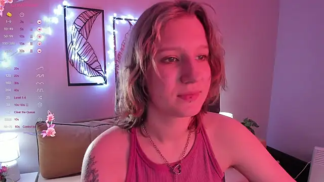 Snapshot of Hailey_Foxy chatting on November 26, 2025, 8:58 am Hailey Foxy online show from November 26, 2025, 8:58 am