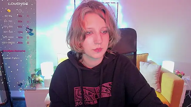 Snapshot of Hailey_Foxy chatting on October 10, 2025, 8:48 am Hailey Foxy online show from October 10, 2025, 8:48 am