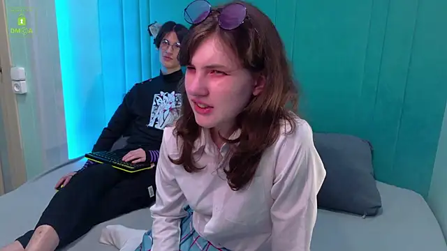 ViviaraNGendy online show from September 12, 2025, 3:34 pm