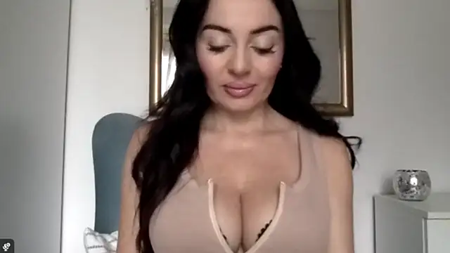 Snapshot of StellaSensual chatting on October 17, 2025, 6:50 am StellaSensual online show from October 17, 2025, 6:50 am