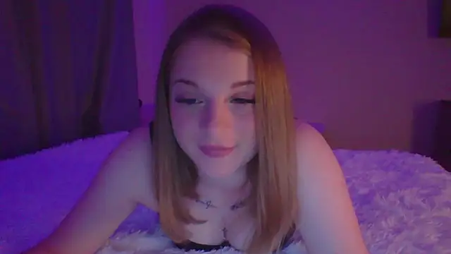 Snapshot of Star_Girlish chatting on September 18, 2025, 9:07 pm Star Girlish online show from September 18, 2025, 9:07 pm