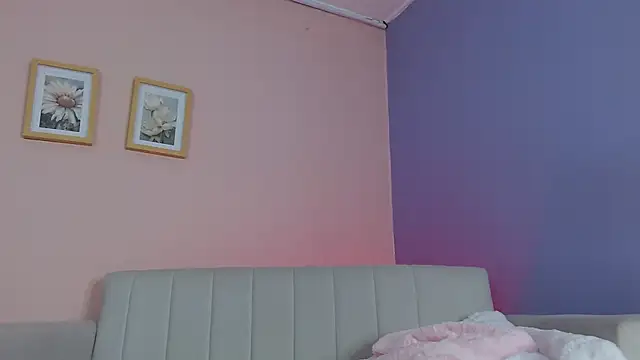 Snapshot of lourdes_moon22 chatting on September 19, 2025, 1:26 pm lourdes moon22 online show from September 19, 2025, 1:26 pm