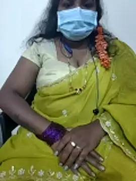 Snapshot of Silk_Smitha_27 chatting on December 17, 2025, 9:25 am Silk Smitha 27 online show from December 17, 2025, 9:25 am