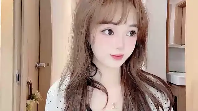 DDDDDoremi online show from November 21, 2025, 2:32 am