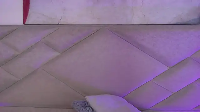 AngelFlexxx online show from November 11, 2025, 8:47 pm